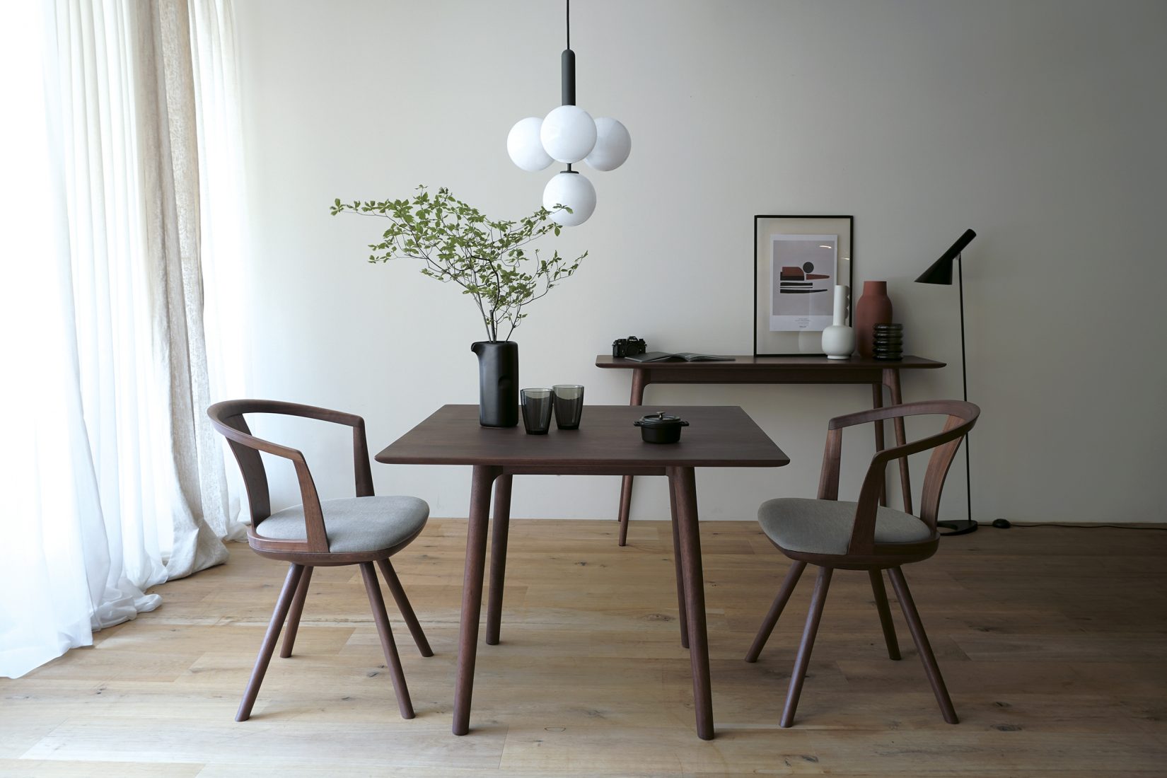 HORSE SHOE DINING TABLE（ホースシュー ダイニングテーブル） - ACTUS