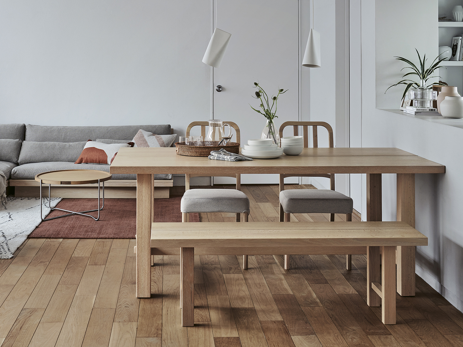 JARVI DINING TABLE