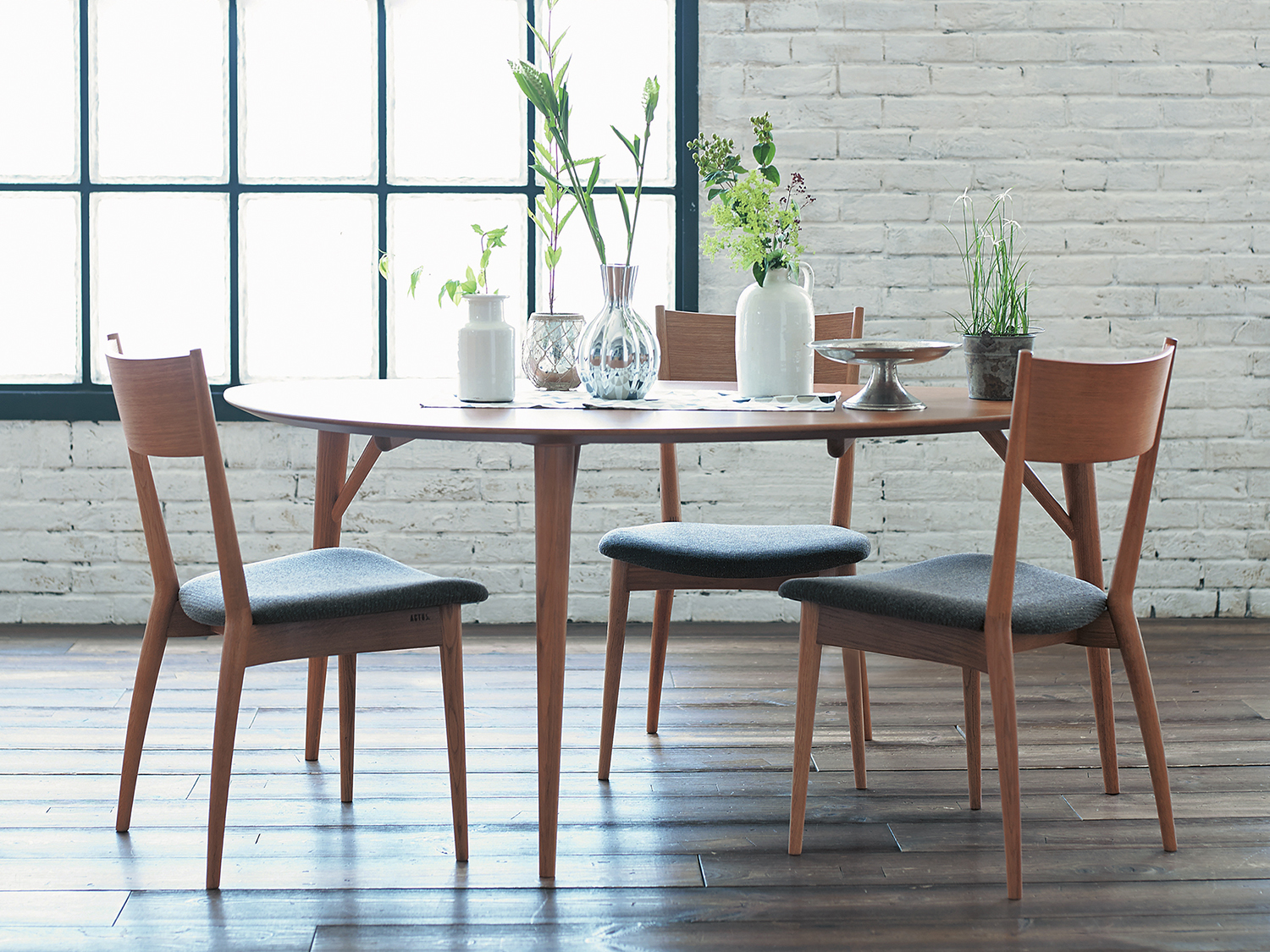 KULAUM DINING TABLE（クラウム ダイニングテーブル） - ACTUS