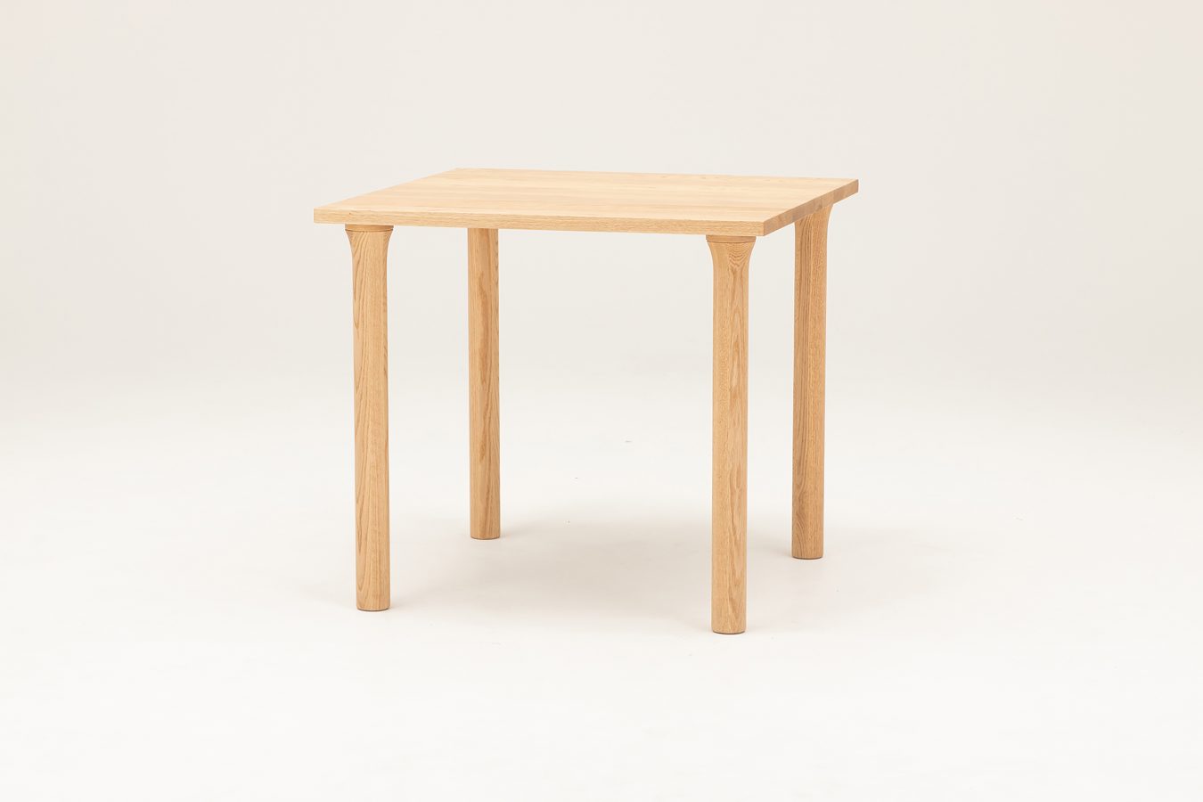 SOUP DINING TABLE SQUARE(LEG : R TYPE)