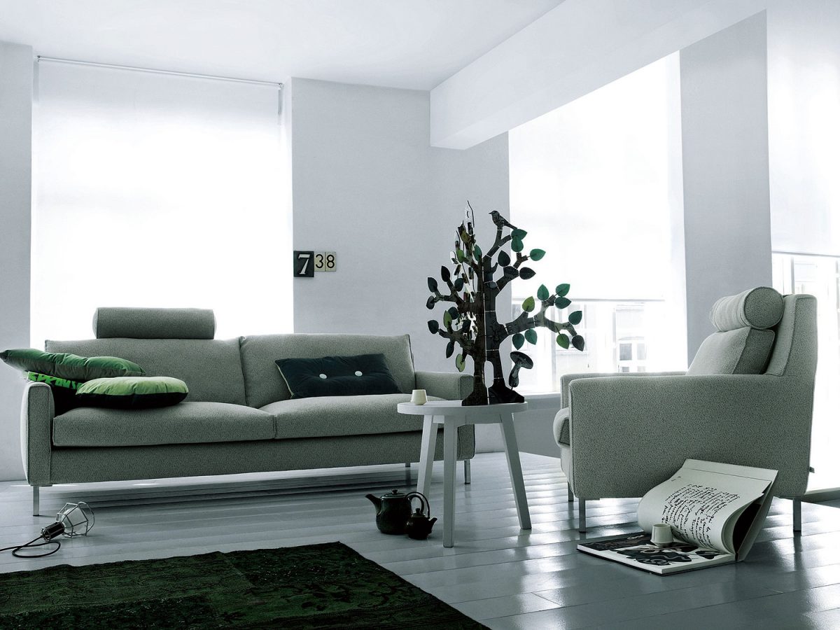 STREAMLINE SOFA