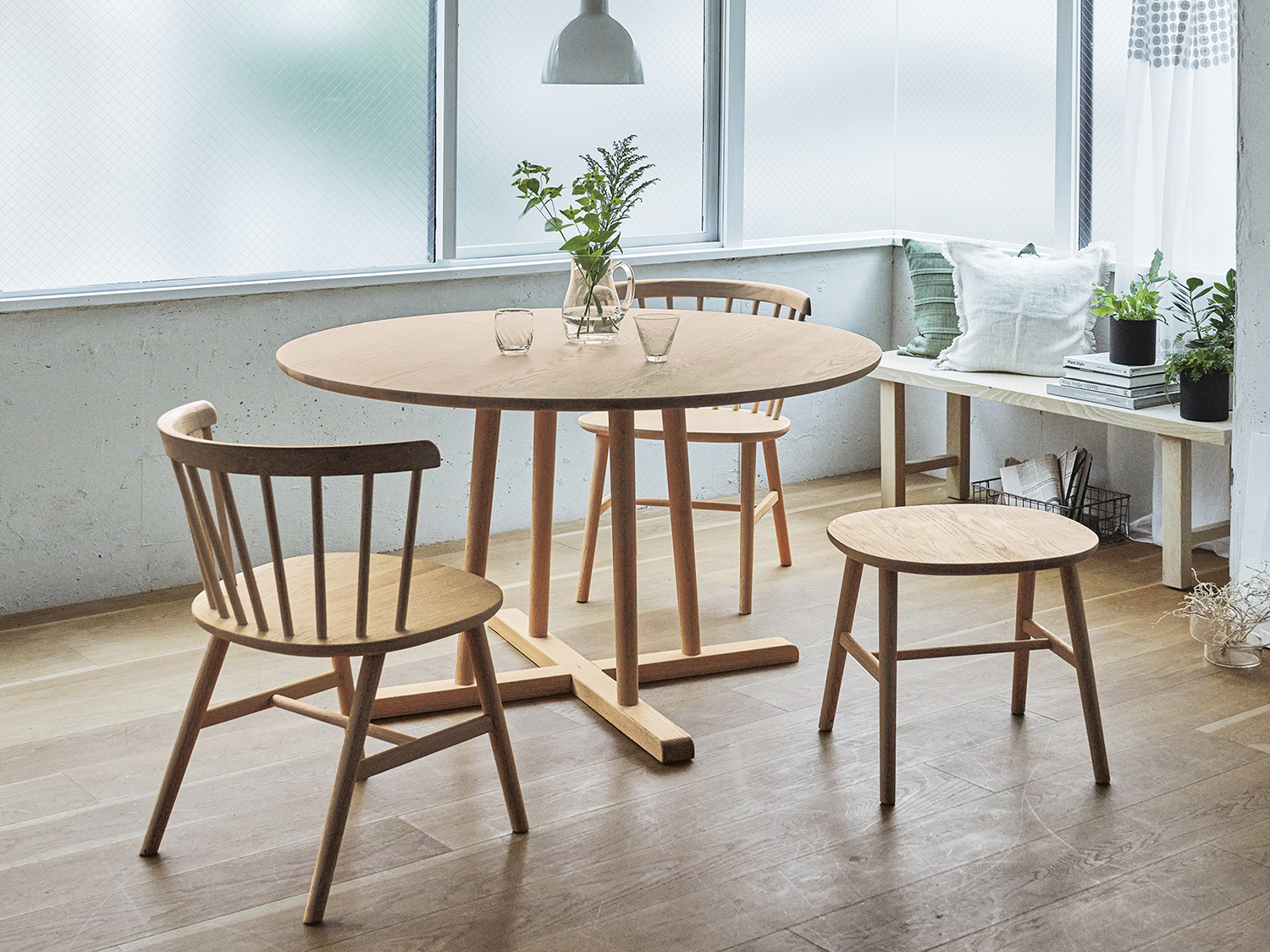 THYME DINING TABLE（ROUND）（タイム ダイニングテーブル（ラウンド ...