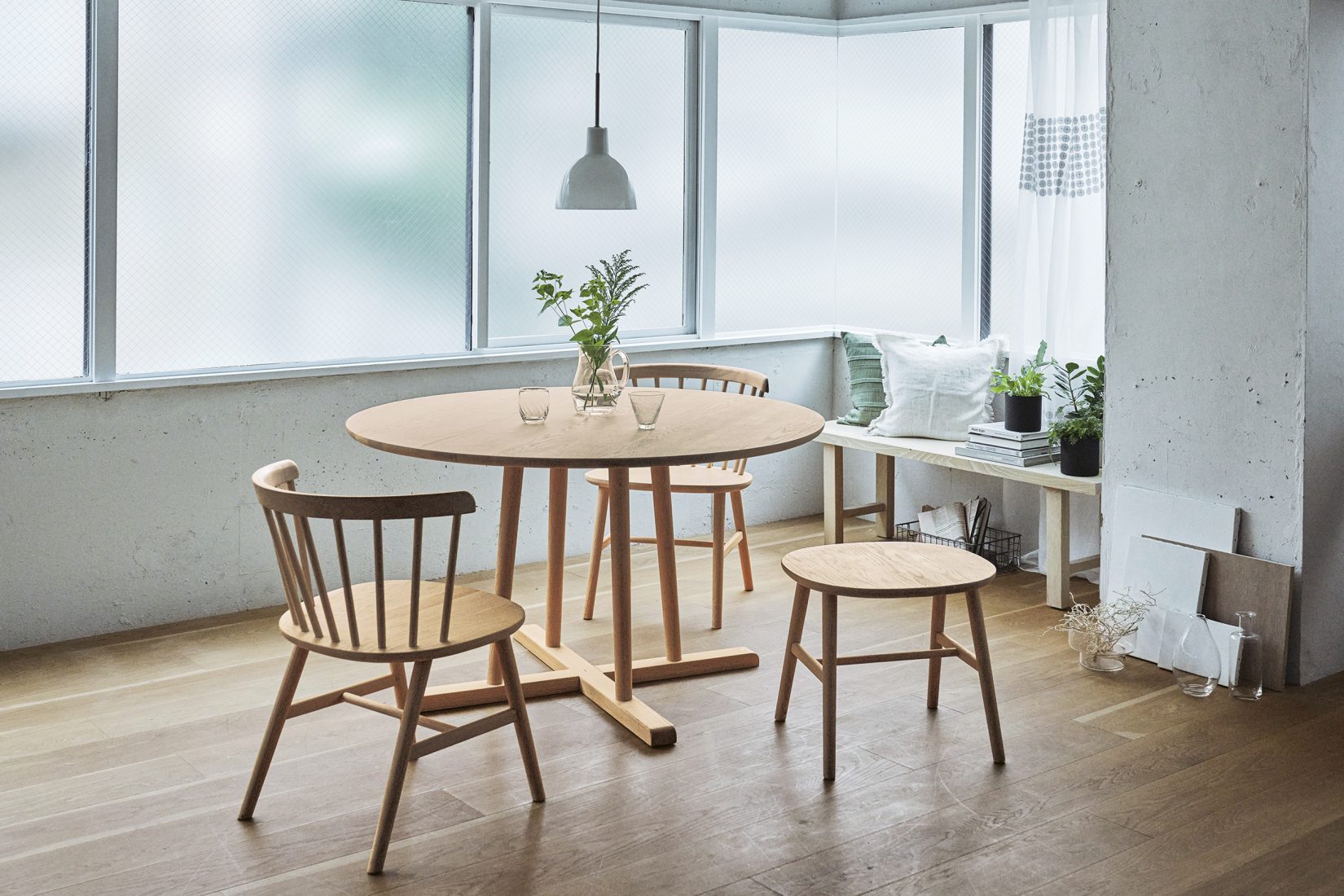 THYME DINING TABLE（ROUND）（タイム ダイニングテーブル（ラウンド