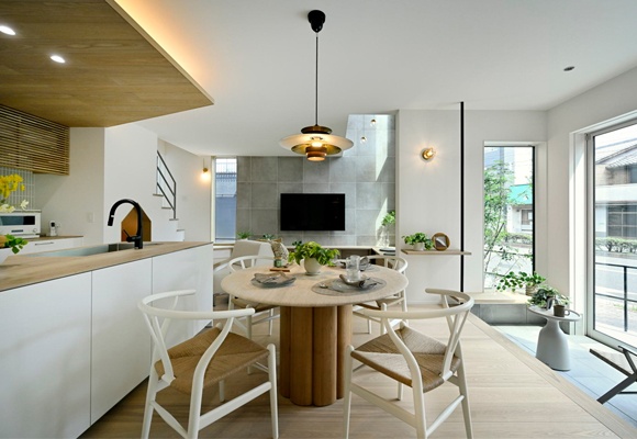 「ゼロホーム今出川展示場」モデルハウスの家具を、アクタスがプロデュース