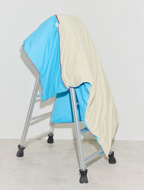 肌色の布団カバー