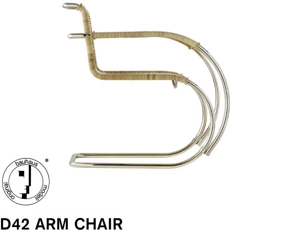 D42 ARM CHAIR